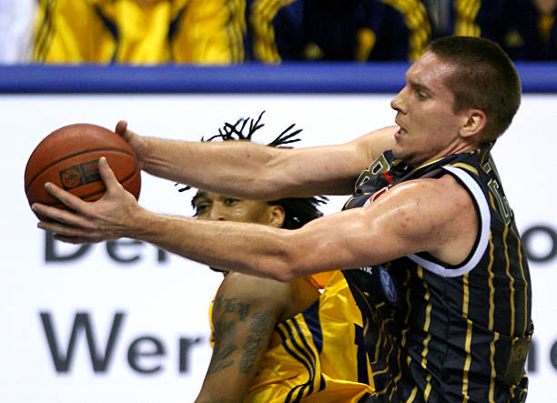 高且打法偏 高且打法偏