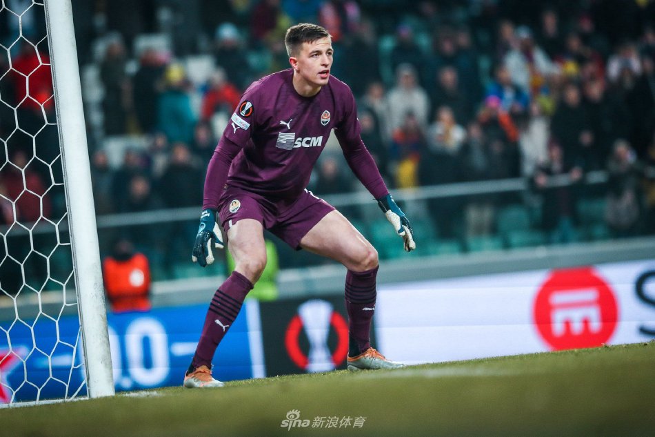 2的亮眼比 2的亮眼比